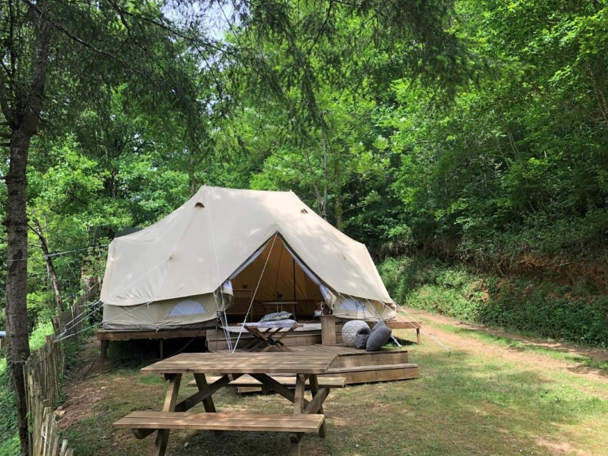 Camping Moulin De Chaules Saint-Constant Exterior foto